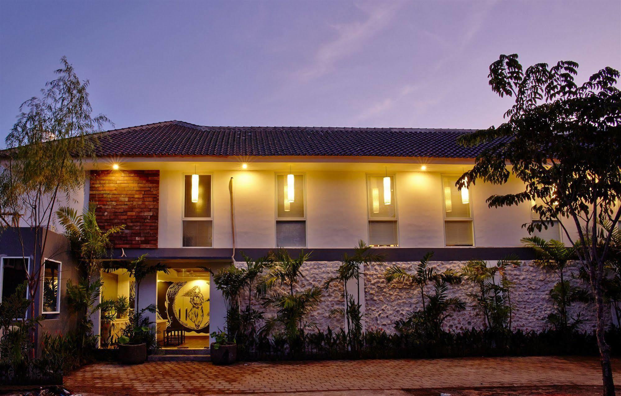 7 Bidadari Boutique Hotel Seminyak  Bagian luar foto