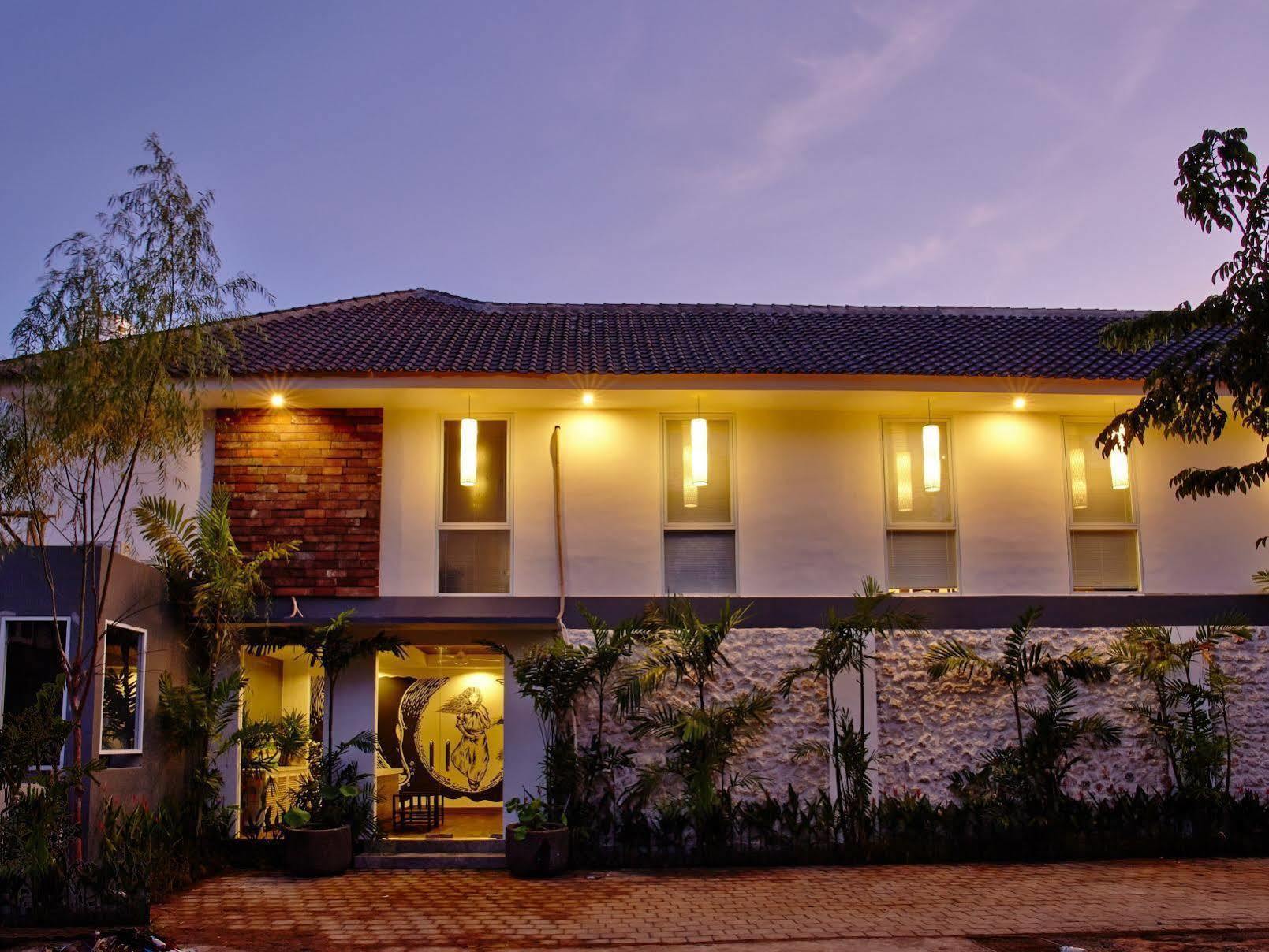 7 Bidadari Boutique Hotel Seminyak  Bagian luar foto