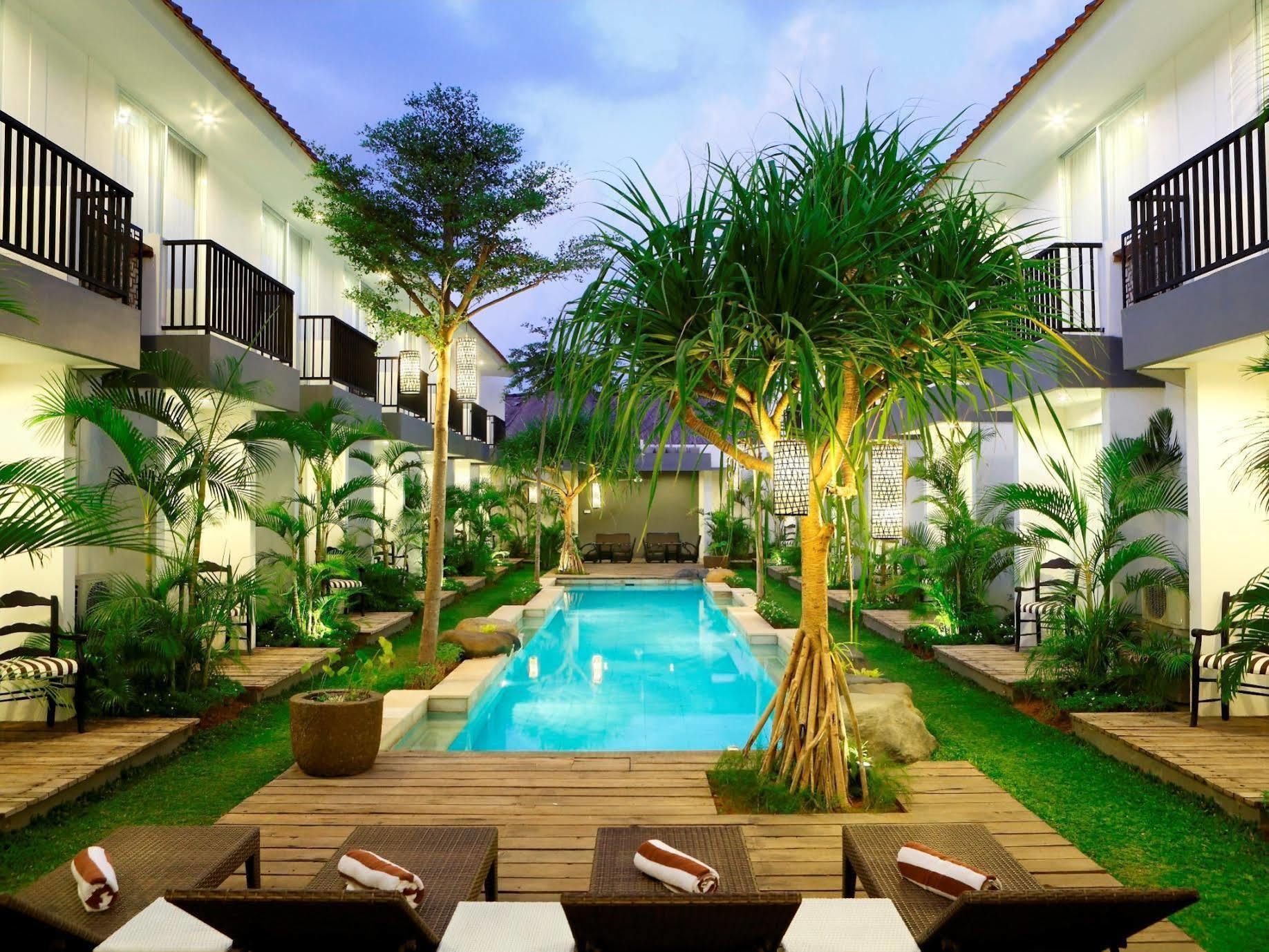 7 Bidadari Boutique Hotel Seminyak  Bagian luar foto