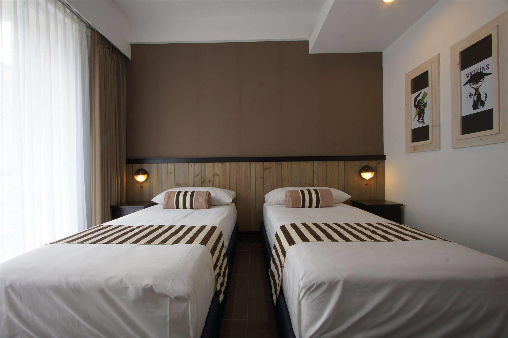 7 Bidadari Boutique Hotel Seminyak  Bagian luar foto