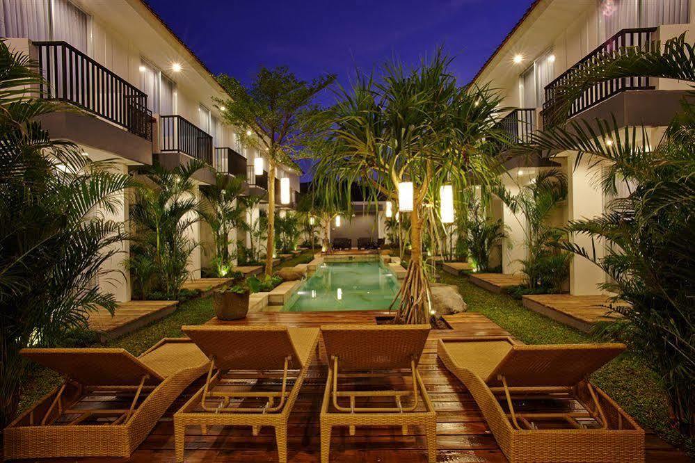 7 Bidadari Boutique Hotel Seminyak  Bagian luar foto